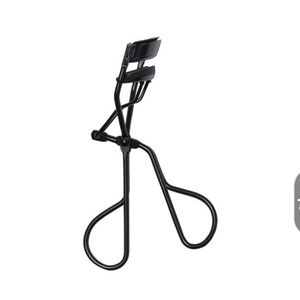 New Avon FMG Elevated Lash Curler